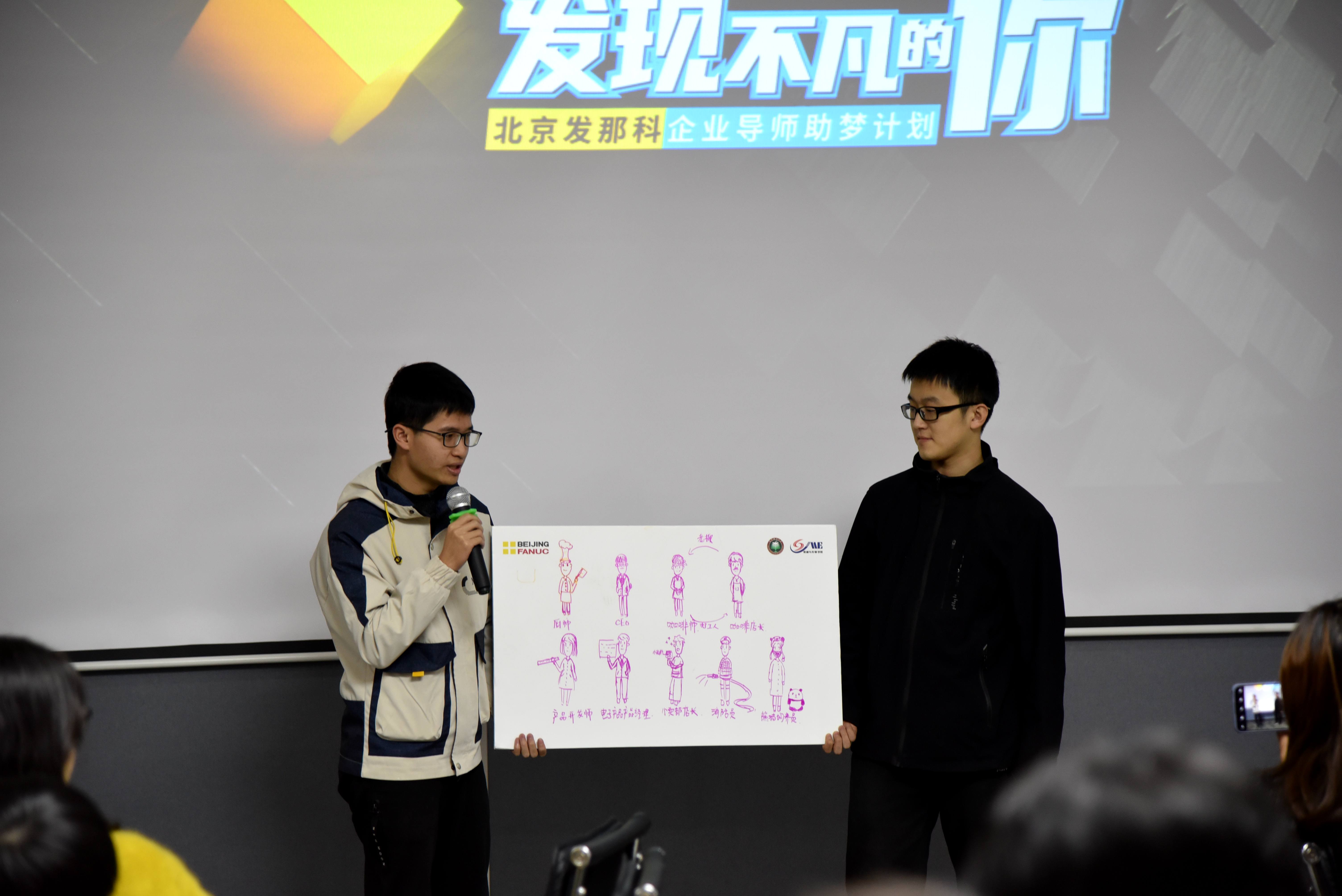 黄色仓库