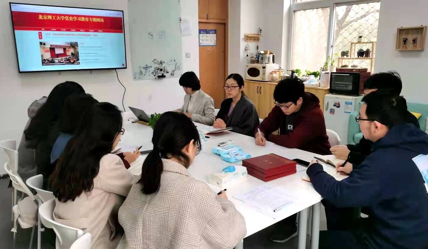 黄色仓库