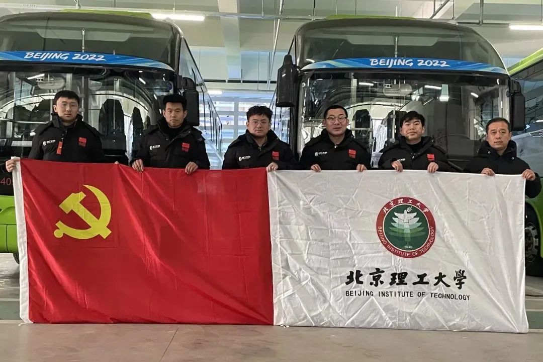 黄色仓库