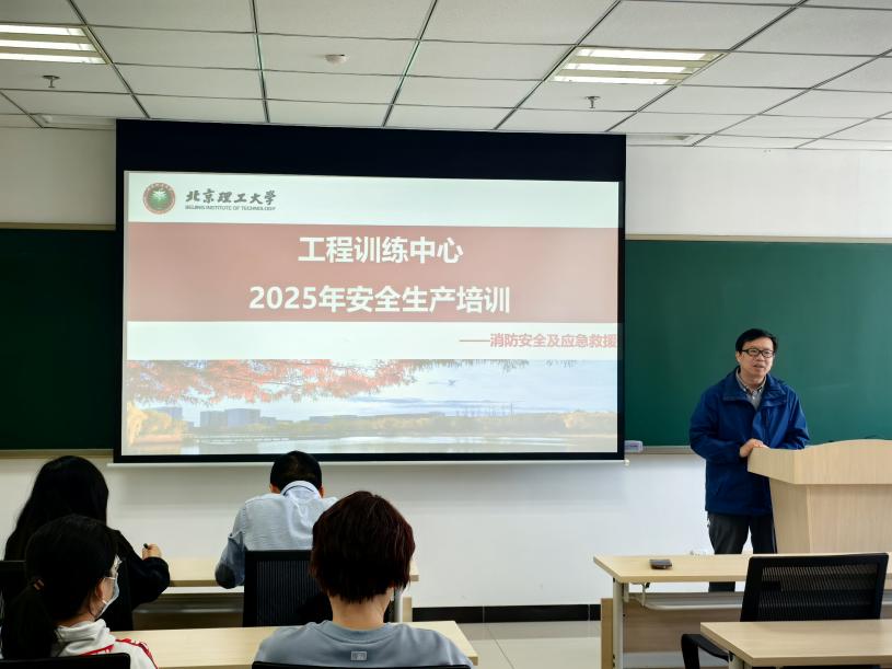 黄色仓库