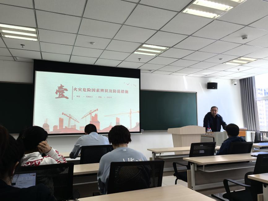 黄色仓库